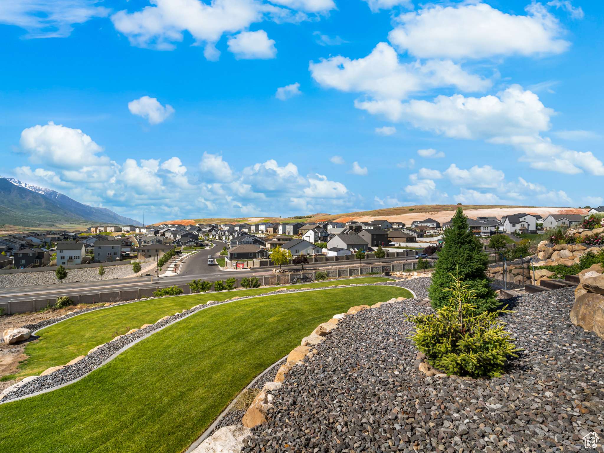 Santaquin, UT 84655,1353 SAGEBERRY DR