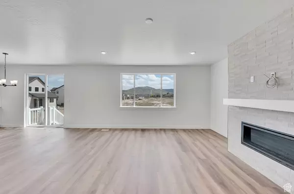 Herriman, UT 84096,6217 W TETON RANCH DR S #324
