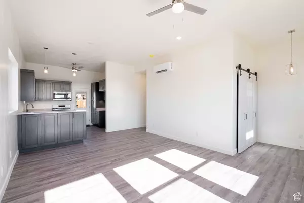 Vernal, UT 84078,155 N 800 W
