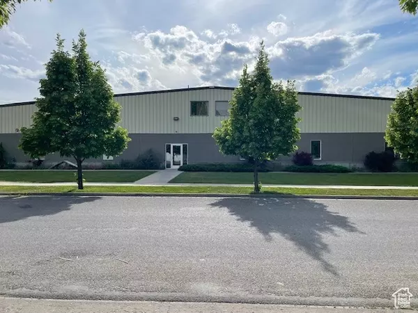 Logan, UT 84321,1737 BLACKSMITH CT