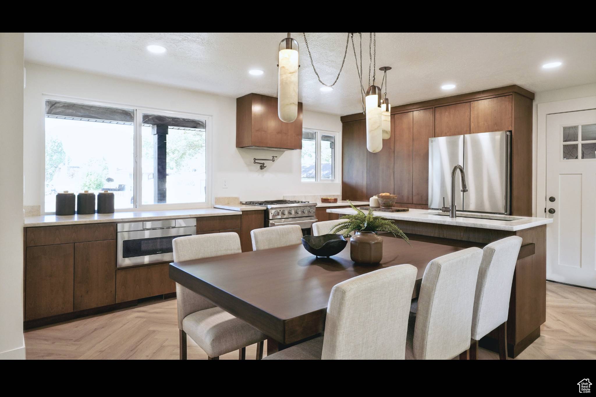 1351 E 400 S, Fruit Heights, UT 84037