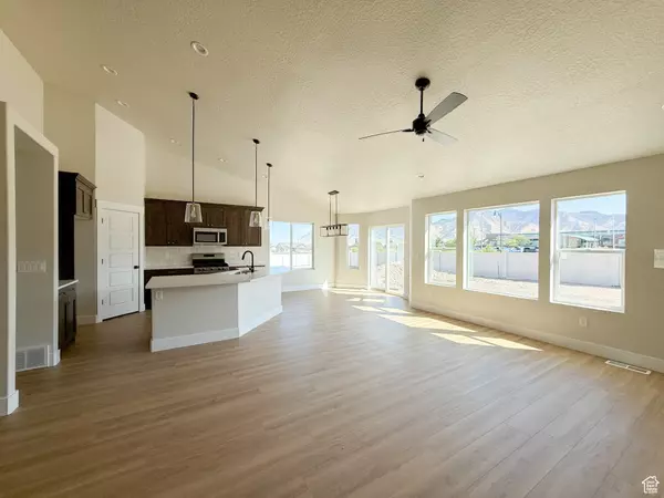 Tooele, UT 84074,2098 N 425 W #240