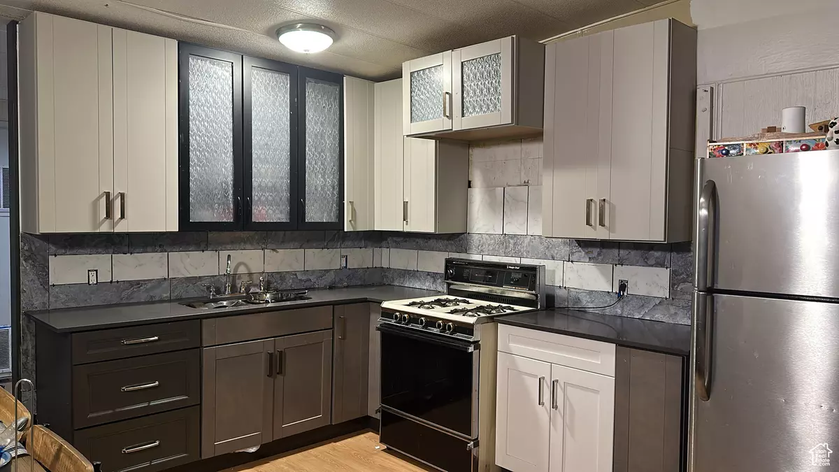 Taylorsville, UT 84123,1001 W FIREWEED DR #221