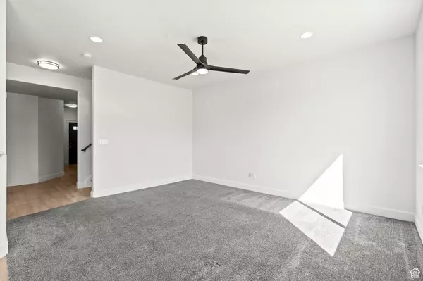 Saratoga Springs, UT 84045,309 E WINDWARD CT