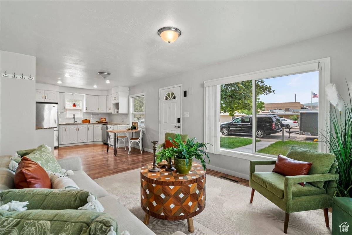 Pleasant Grove, UT 84062,50 ALPINE DR S
