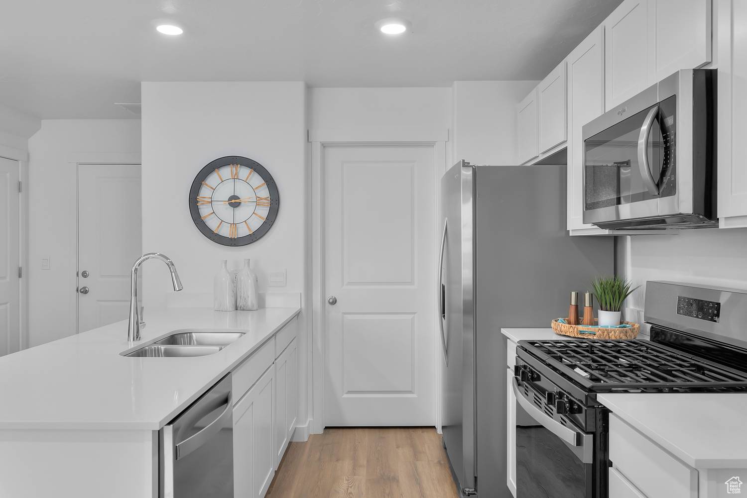Saratoga Springs, UT 84045,112 N KELP ST #2307