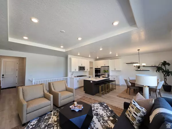 Ogden, UT 84404,4111 W 1575 S #118