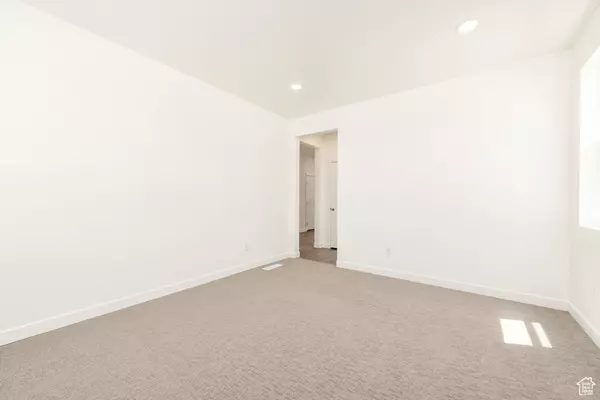 Murray, UT 84123,903 W BULLION ST