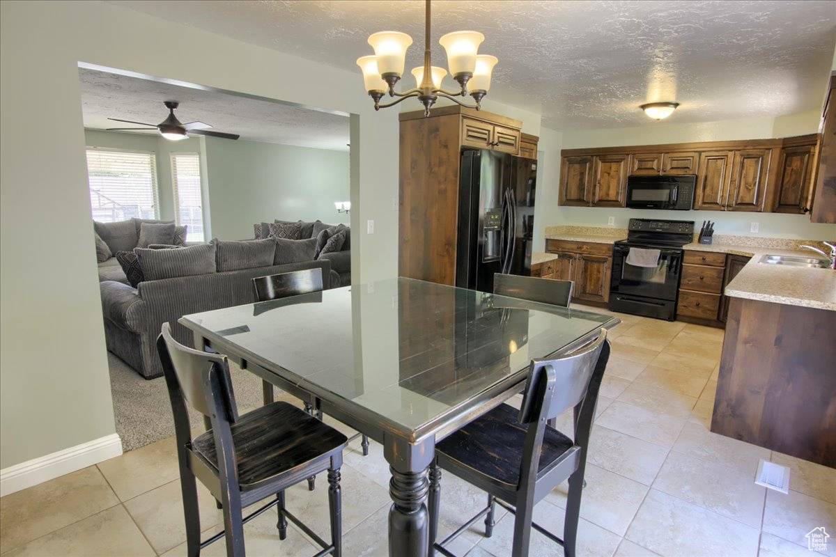 North Ogden, UT 84414,1272 E 2925 N
