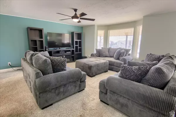 North Ogden, UT 84414,1272 E 2925 N