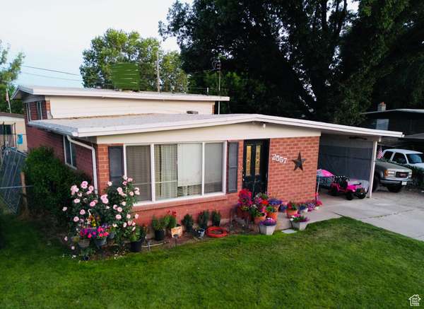 2557 W 5725 S, Roy, UT 84067