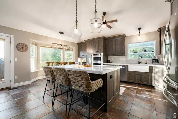 Draper, UT 84020,13898 SUMMERSET CIR