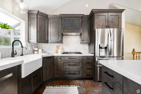 Draper, UT 84020,13898 SUMMERSET CIR