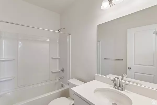 South Jordan, UT 84009,6658 W 11800 S