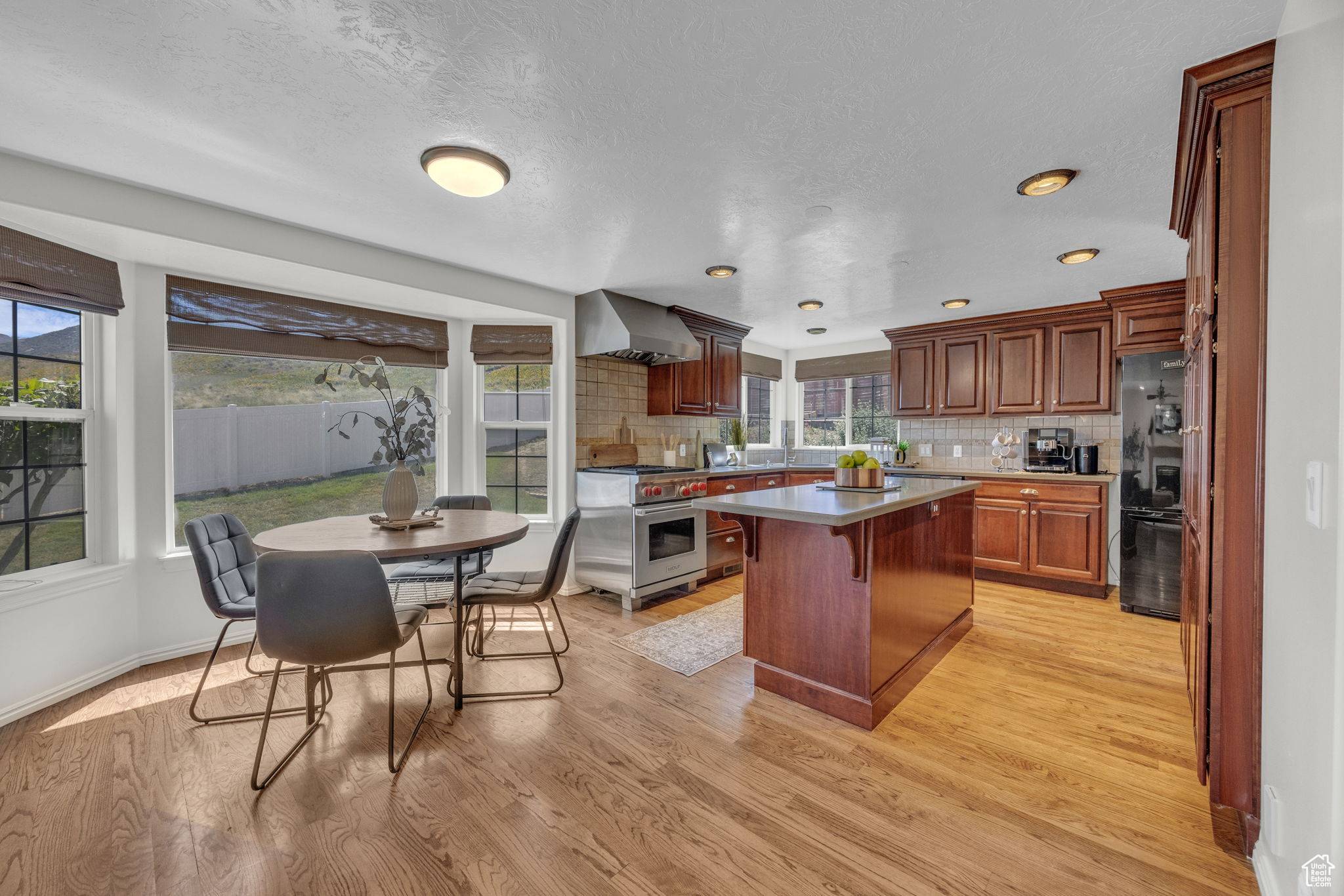 Tooele, UT 84074,25 S 820 E
