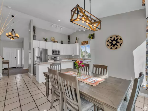 West Jordan, UT 84081,8722 S DEEP CREEK CIR