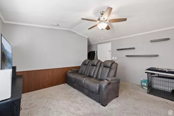 Ogden, UT 84404,556 E 1050 N #102
