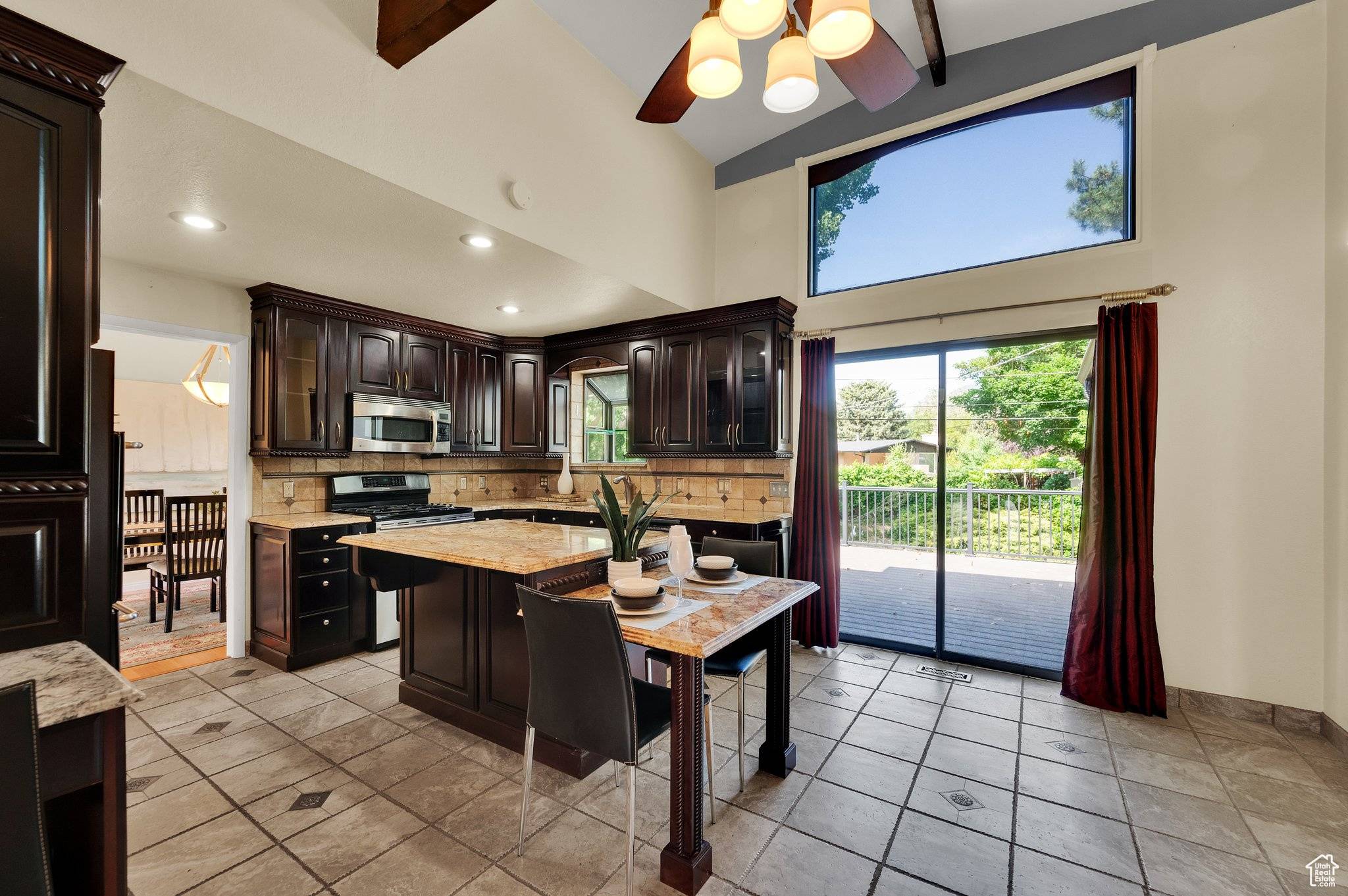 Holladay, UT 84117,1623 E SPRING RUN DR