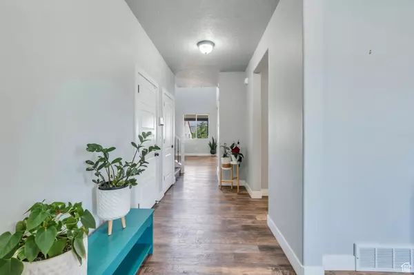 Vineyard, UT 84059,123 E 460 N