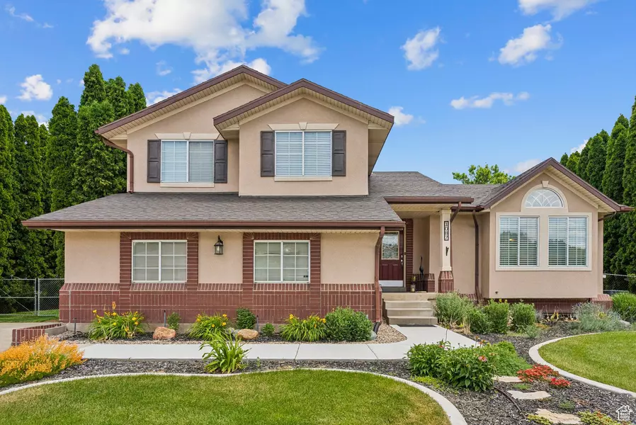 1087 W BARNES DR, Kaysville, UT 84037