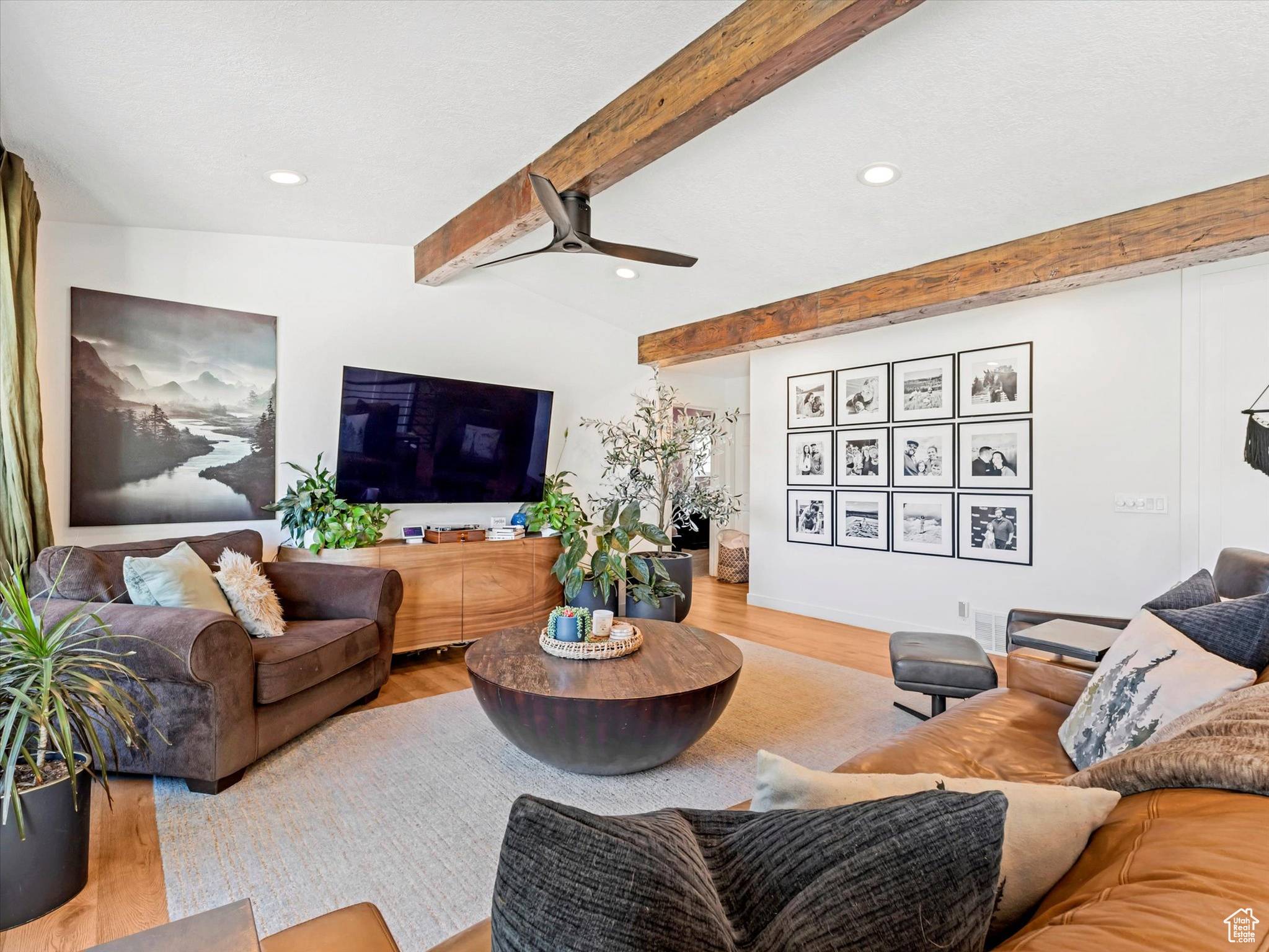 Sandy, UT 84092,9714 S BUTTONWOOD DR E