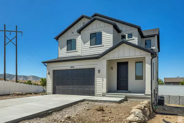 6976 S SKYLOOP DR W #4, West Jordan, UT 84081