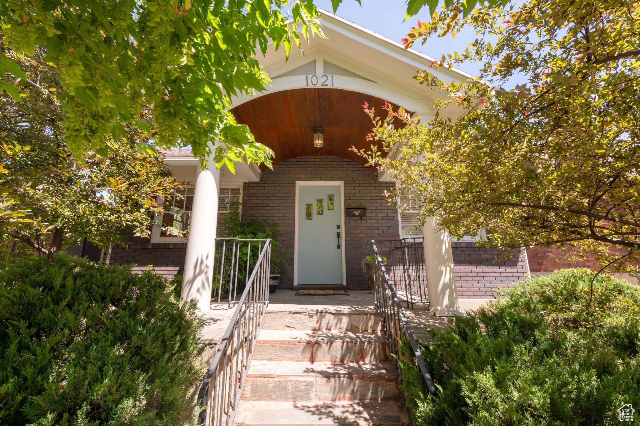 Salt Lake City, UT 84102,1021 E 800 S