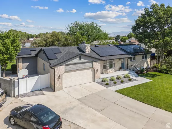 Taylorsville, UT 84129,2104 W CHAMPAGNE CIR