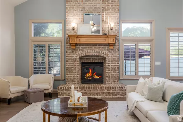 Sandy, UT 84094,10677 S AMBERLEY LN E