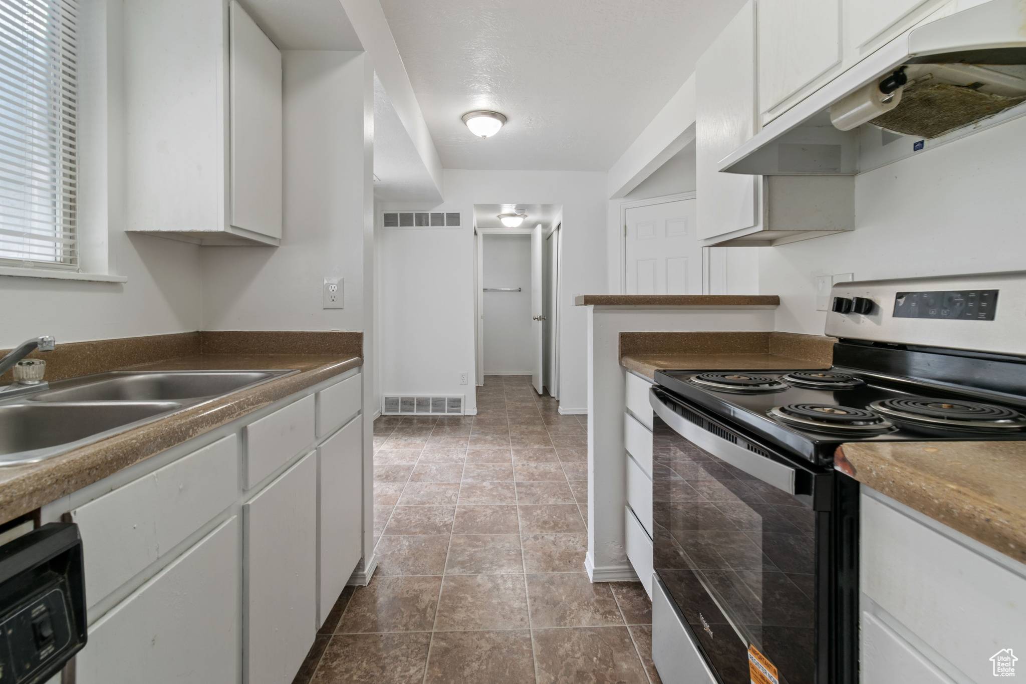 Salt Lake City, UT 84106,814 E MEADOW PINE CT