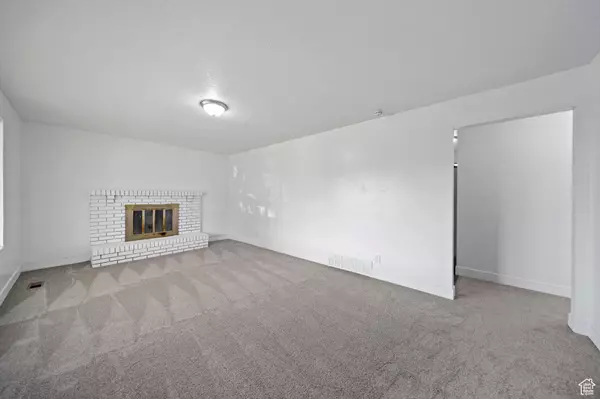 West Valley City, UT 84128,3691 S DEANN DR