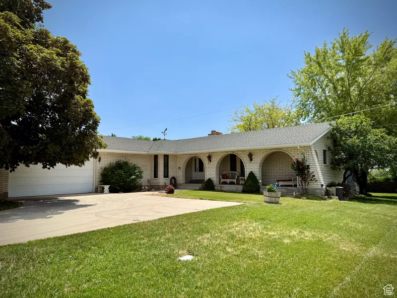 1177 W 2060 N, Helper, UT 84526