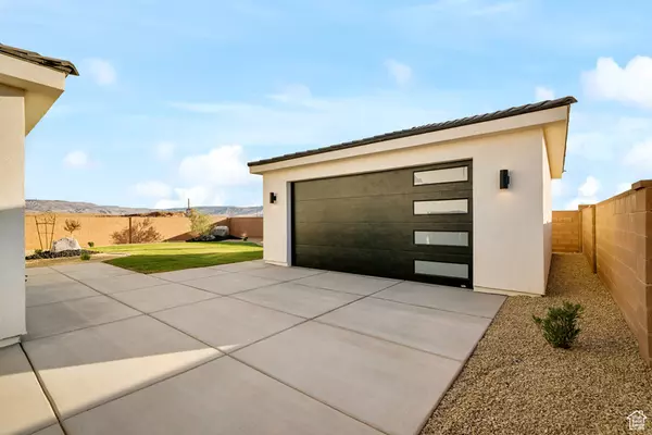St. George, UT 84790,6068 S WHITE TRAILS DR