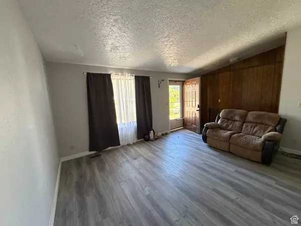 Price, UT 84501,675 W 2550 S