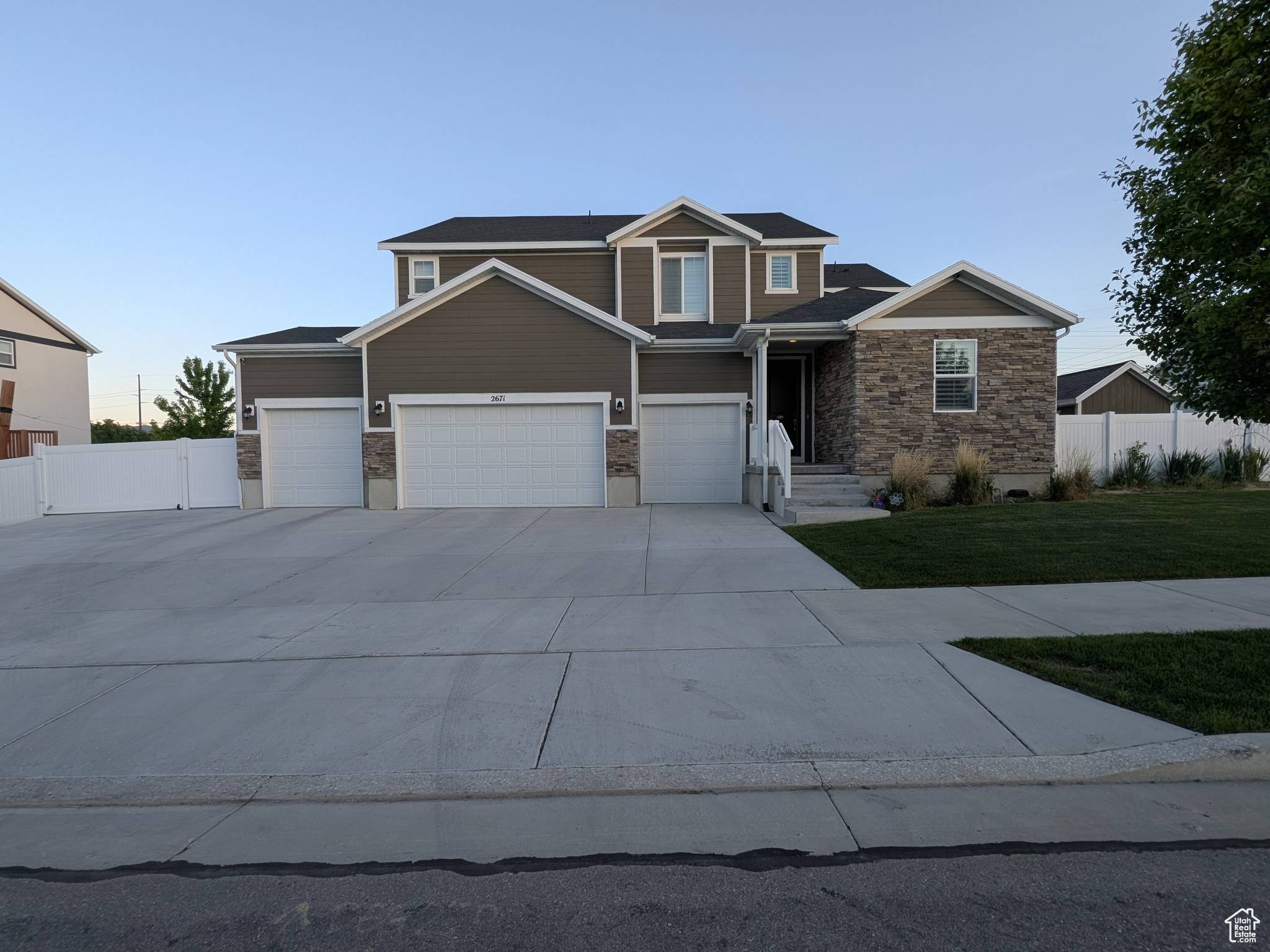2671 W CONSTANCE WAY, South Jordan, UT 84095