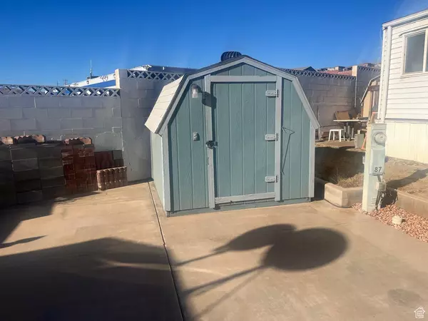 Washington, UT 84780,1150 W RED HILLS PKWY #87