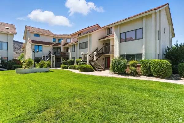 275 S VALLEY DR #J102, St. George, UT 84770