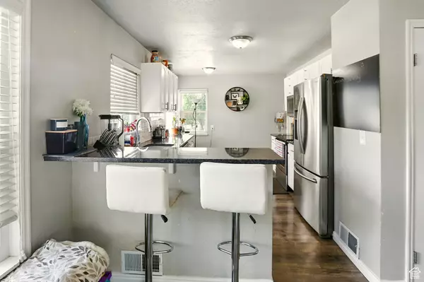 Ogden, UT 84401,1284 E 22ND ST