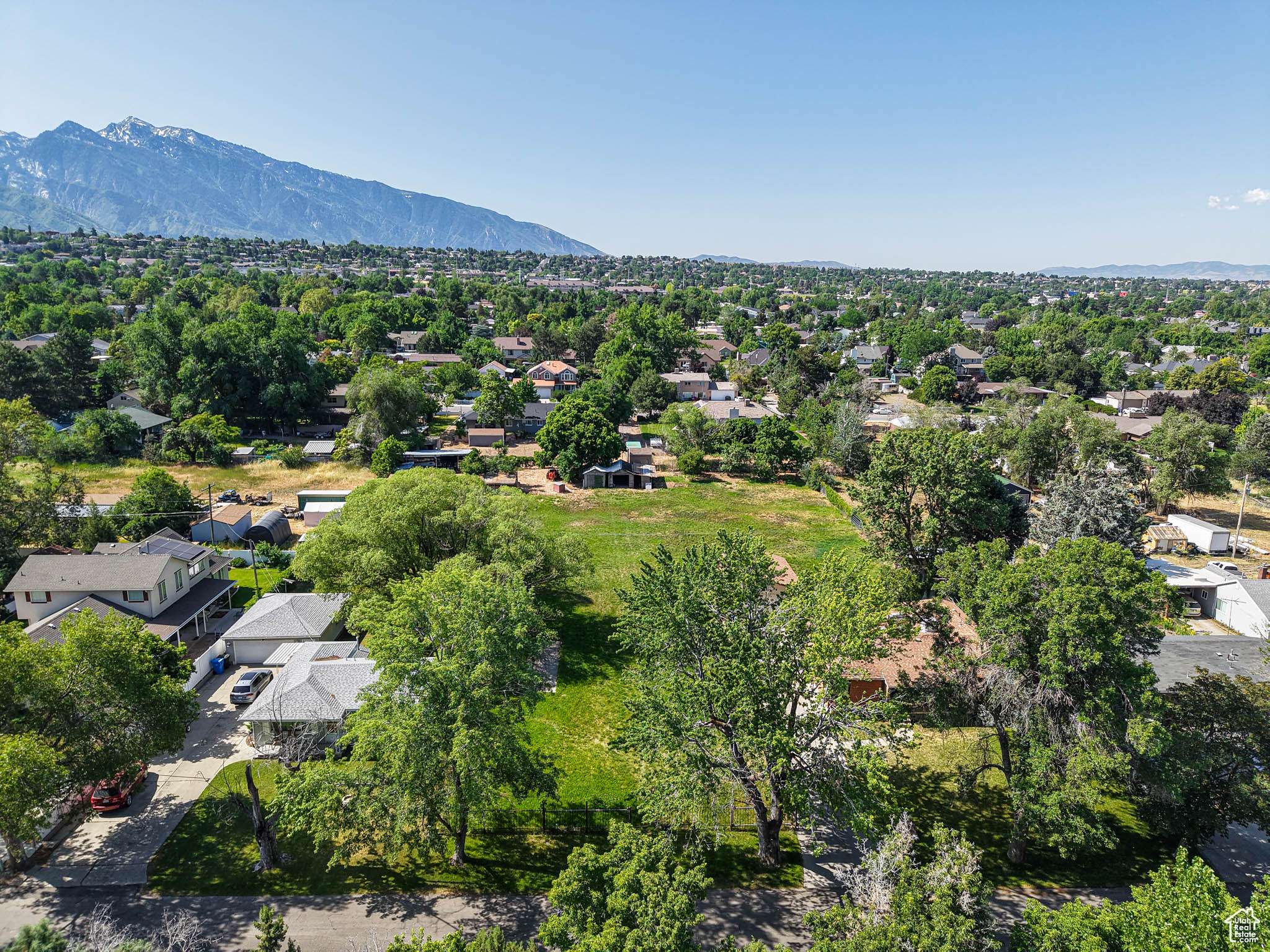 2260 E 6450 S, Cottonwood Heights, UT 84121