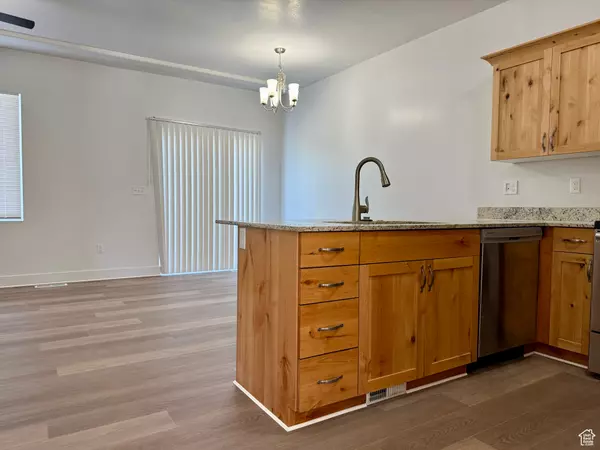Tooele, UT 84074,849 N GLENEAGLES CT W