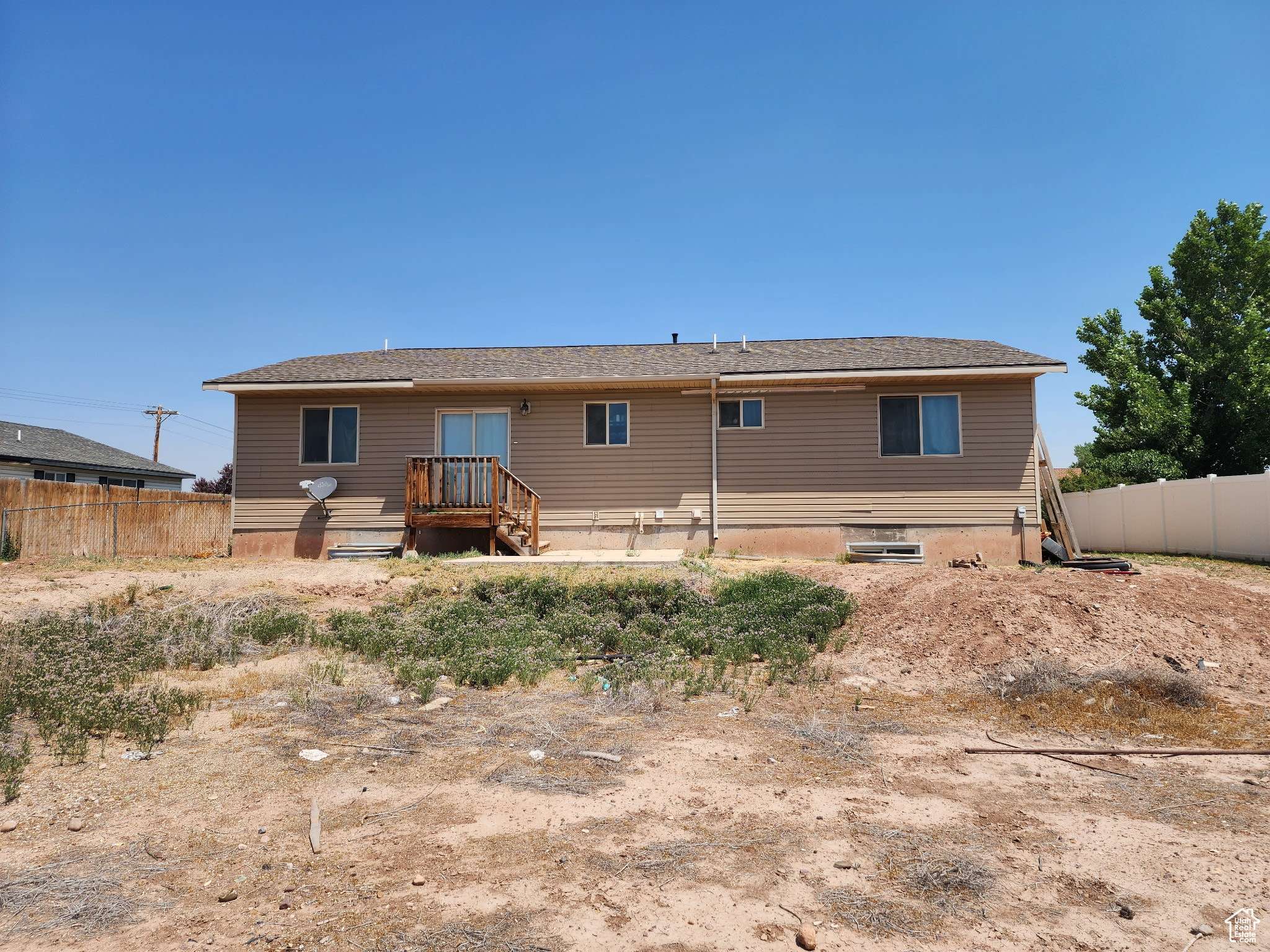 Roosevelt, UT 84066,544 E 1875 S