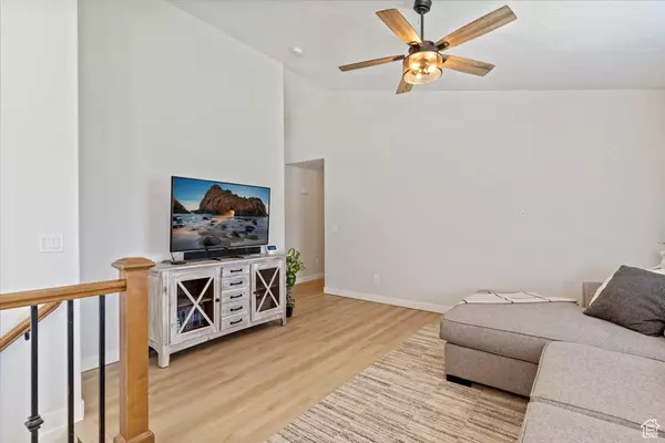 Syracuse, UT 84075,2876 S 1200 W