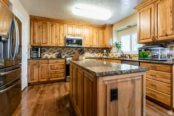 Draper, UT 84020,11805 S SUNSET PONDS DR