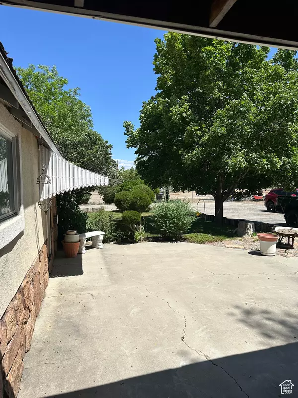 Wellington, UT 84542,1086 E MAIN ST