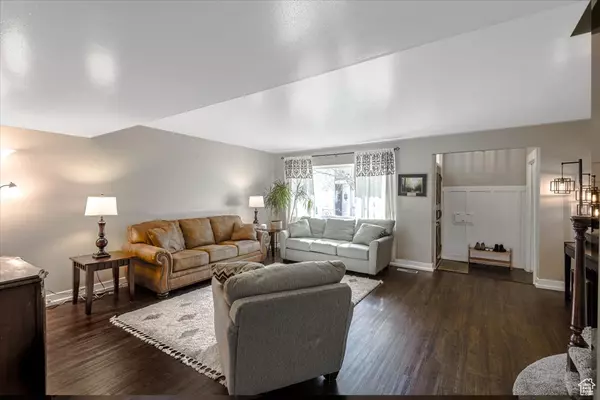 Holladay, UT 84117,4879 S 1690 E