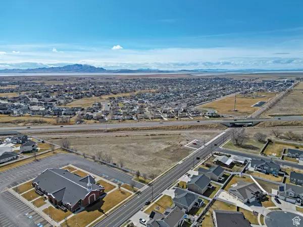 Syracuse, UT 84075,3281 W 700 S