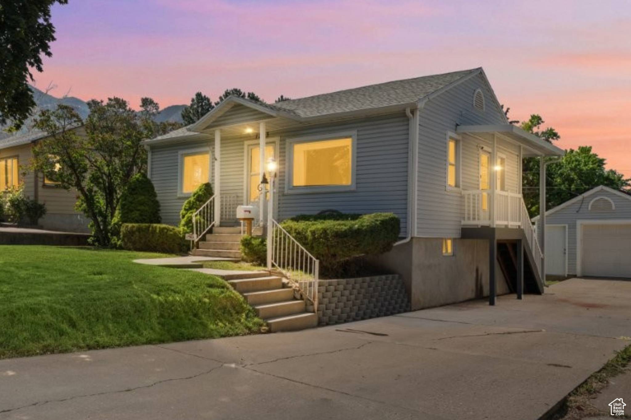 Ogden, UT 84401,1243 OAK ST