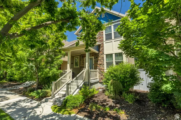 10253 S CLARKS HILL DR, South Jordan, UT 84009