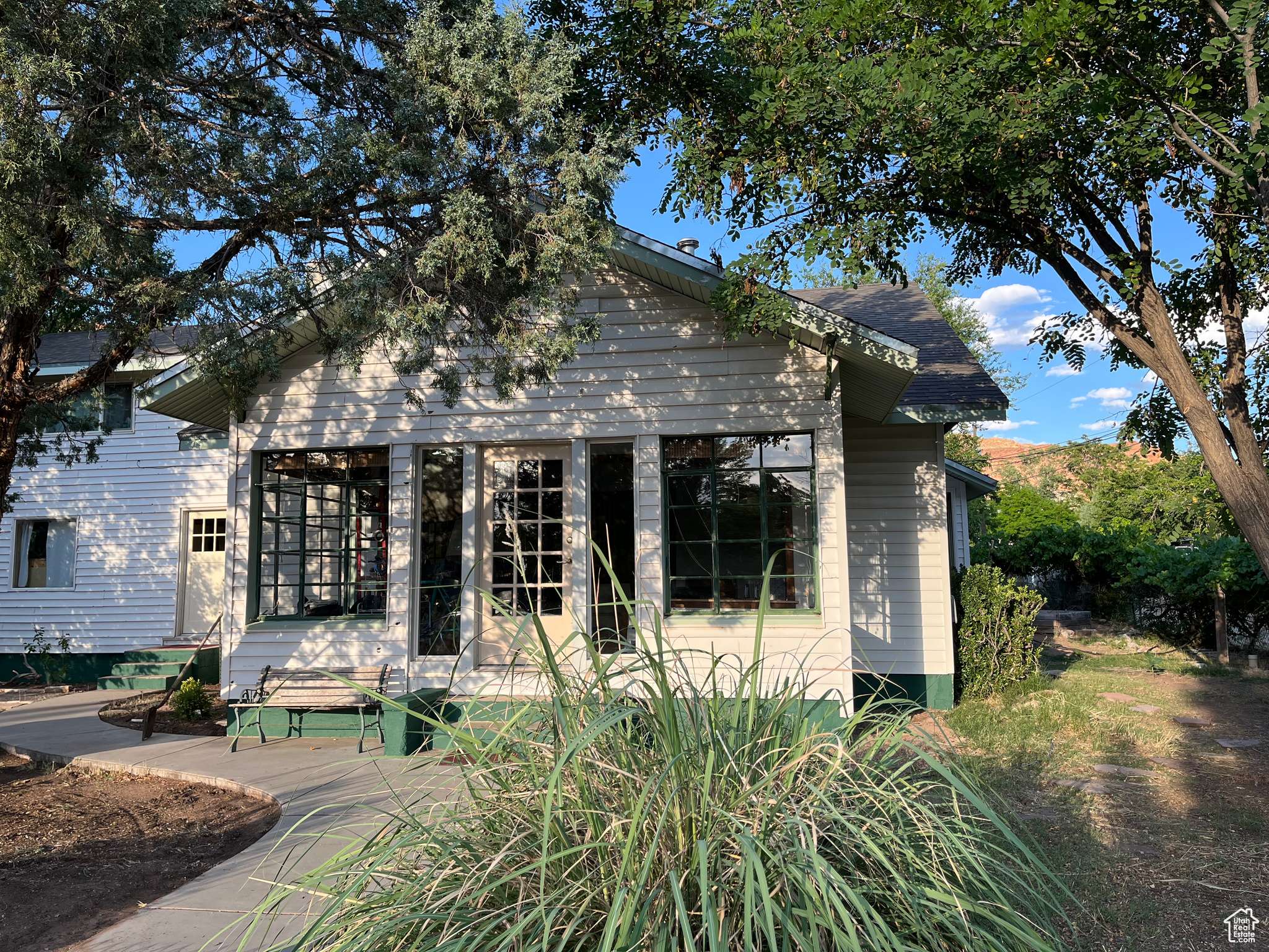 102 N 300 E, Moab, UT 84532