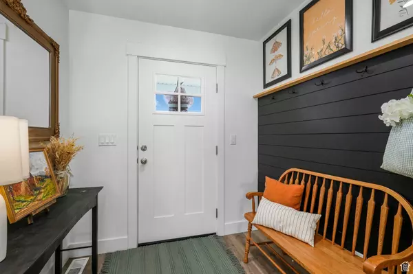 Santaquin, UT 84655,893 N 300 W